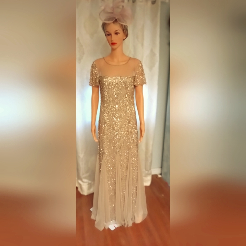 Adrianna Papell Gold Sequin Evening Gown Hat Not Encluded